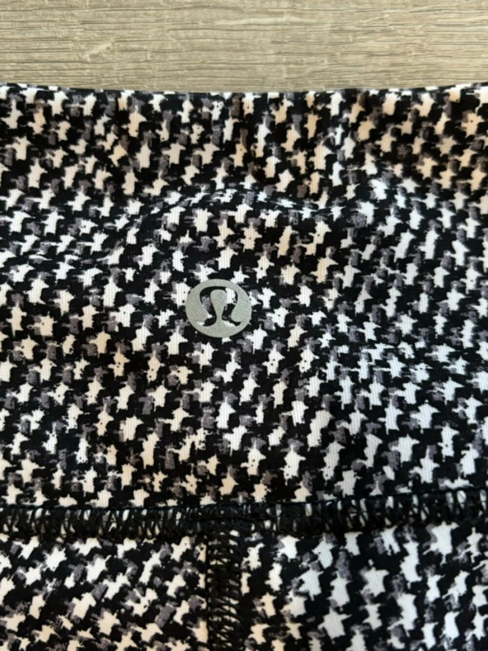 Lululemon Tight Low Rise - Picture 3 of 4